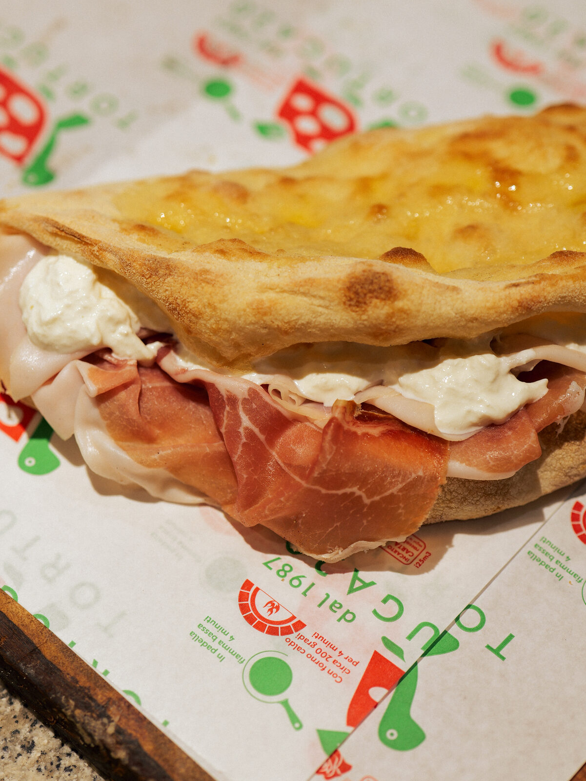 Pizza Sorriso con crudo